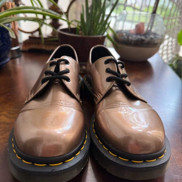 NEW With Tags - Dr Martens rose gold oxford vegan leather - Picture 2 of 5